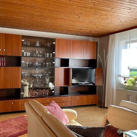 Ferienwohnung Leuchtbergblick Mit Terrasse Und Pkw Stellplatz Eschwege Exterior foto