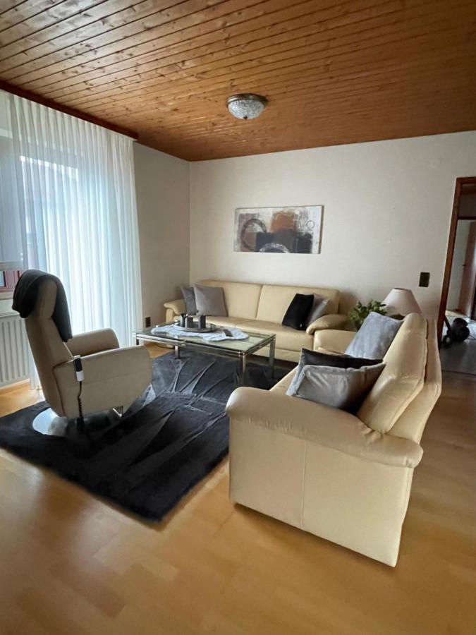 Ferienwohnung Leuchtbergblick Mit Terrasse Und Pkw Stellplatz Eschwege Exterior foto